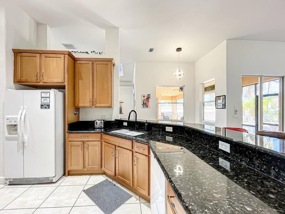 Discover Your Oasis: Tropical Haven In Central Psl Port St. Lucie ภายนอก รูปภาพ