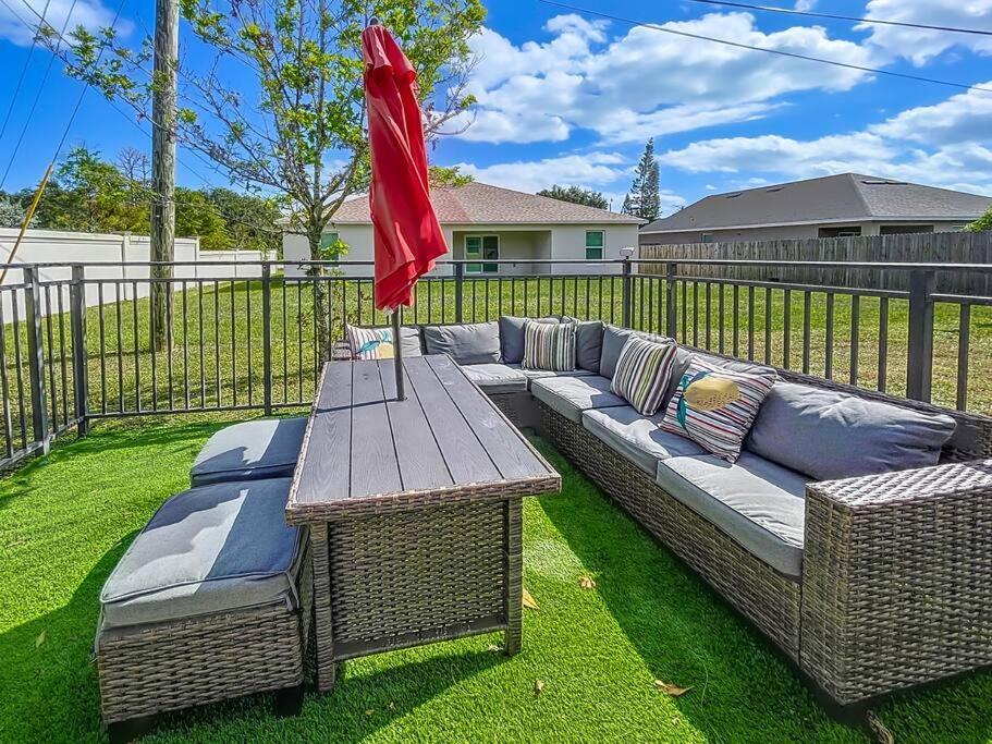 Discover Your Oasis: Tropical Haven In Central Psl Port St. Lucie ภายนอก รูปภาพ